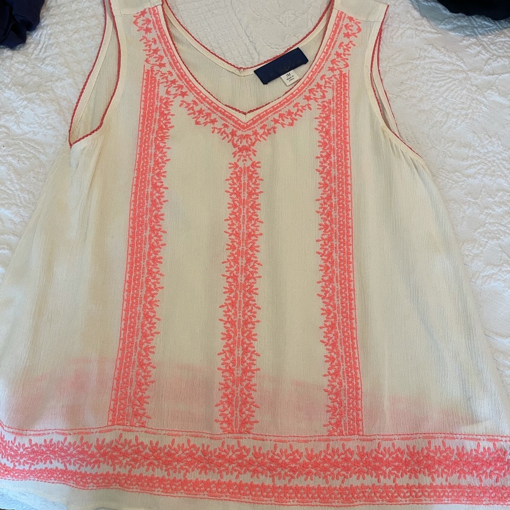 Coral embroidered tank!